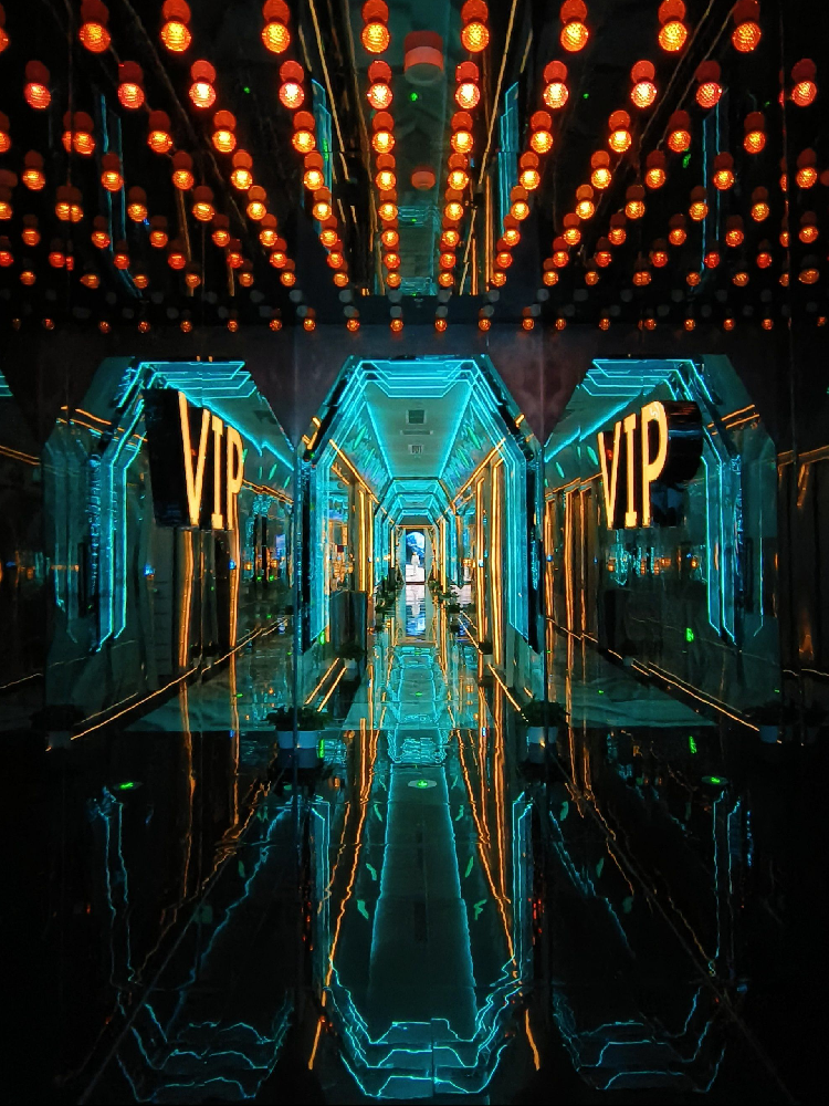 KTV设计如何表现出独具特色的灯光